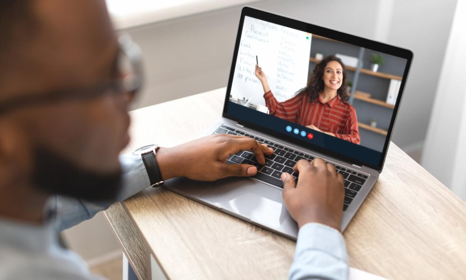 Sesión práctica de análisis financiero con casos reales empresariales